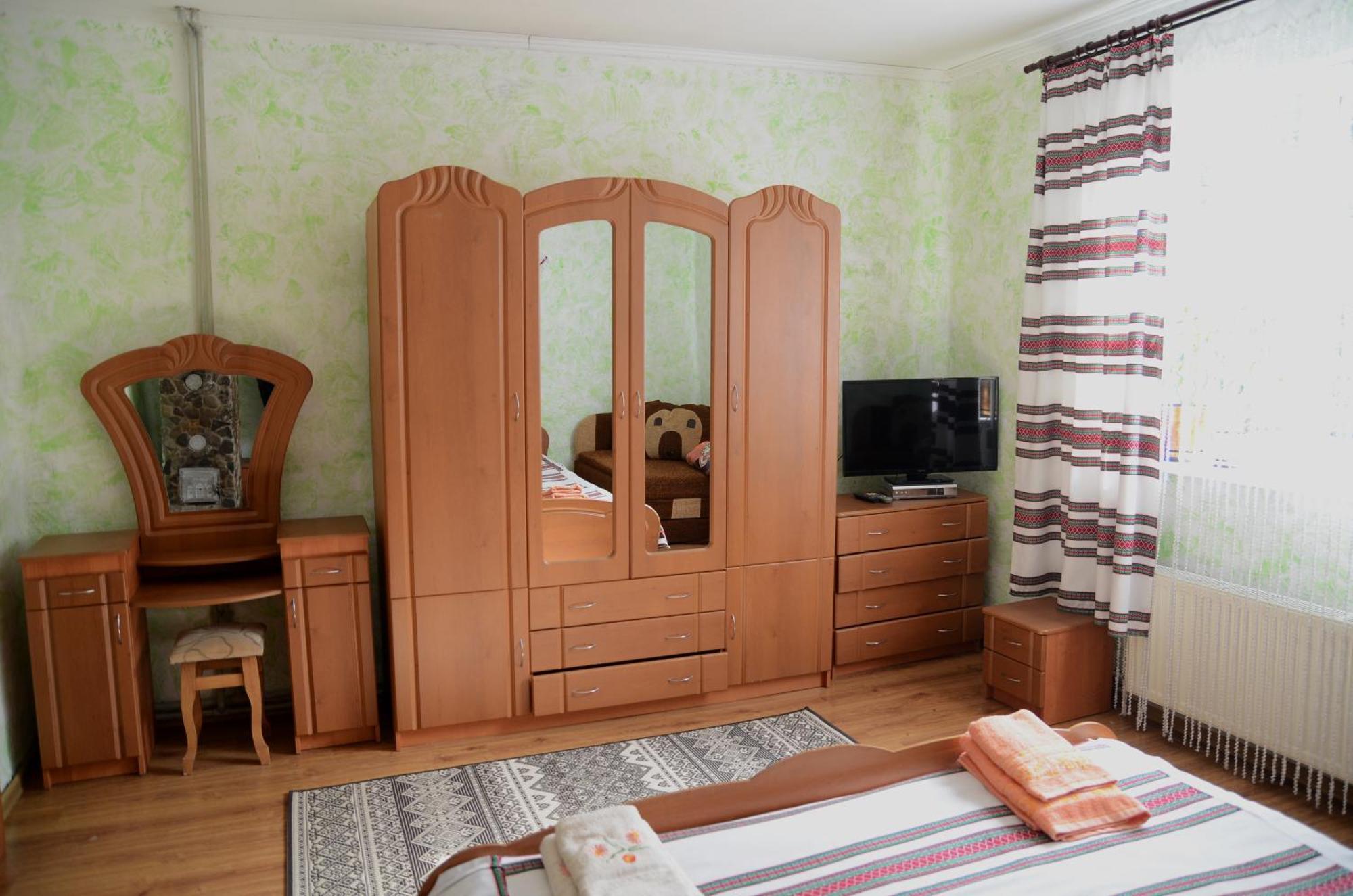 Hotel Gostynnyi Dvir U Marichky Łazieszczina Zewnętrze zdjęcie