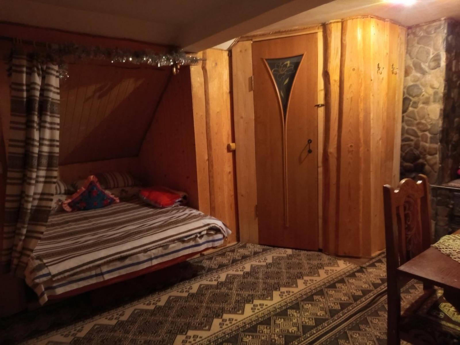 Hotel Gostynnyi Dvir U Marichky Łazieszczina Zewnętrze zdjęcie