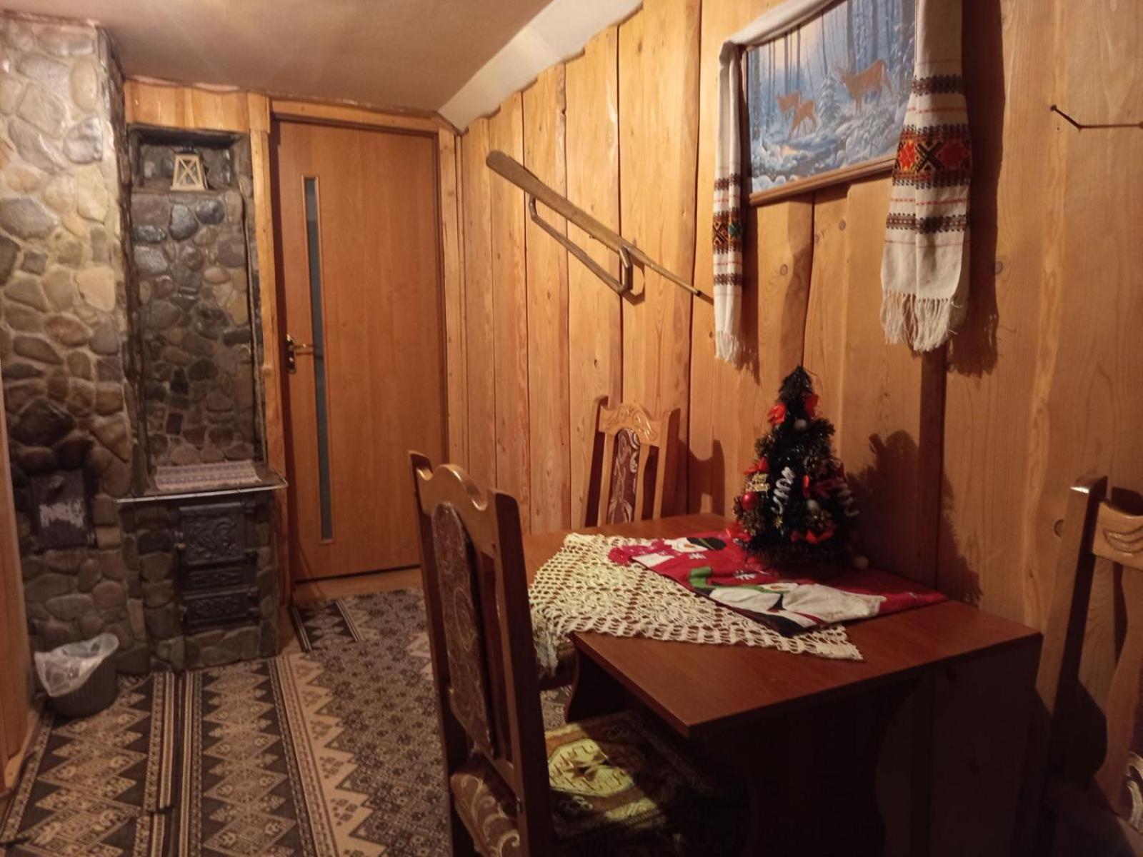 Hotel Gostynnyi Dvir U Marichky Łazieszczina Zewnętrze zdjęcie