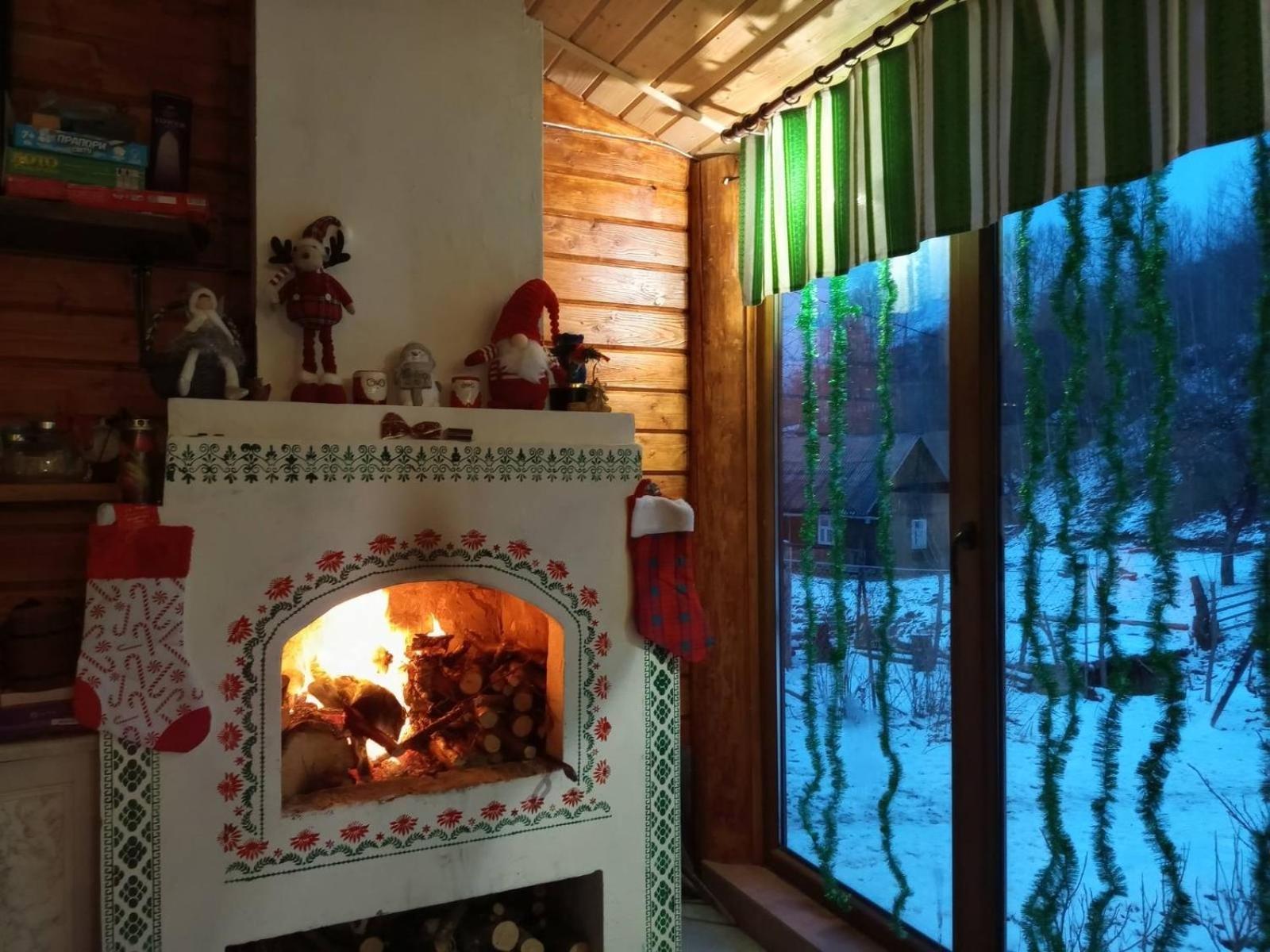 Hotel Gostynnyi Dvir U Marichky Łazieszczina Zewnętrze zdjęcie