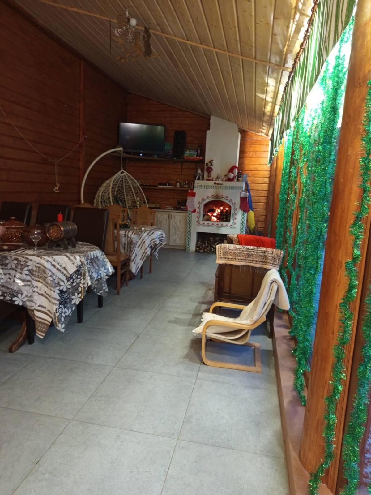 Hotel Gostynnyi Dvir U Marichky Łazieszczina Zewnętrze zdjęcie
